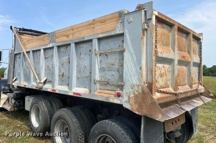 image for item DP0501 1996 Kenworth T800B  dump truck