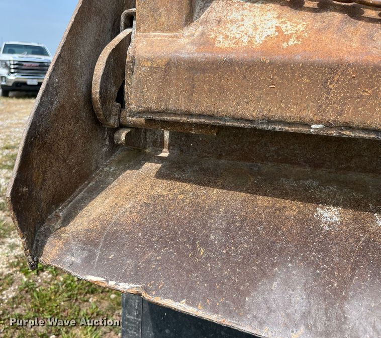 image for item DP0501 1996 Kenworth T800B  dump truck