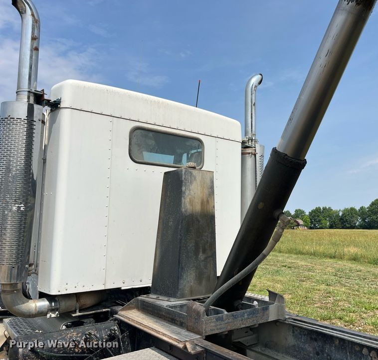 image for item DP0501 1996 Kenworth T800B  dump truck