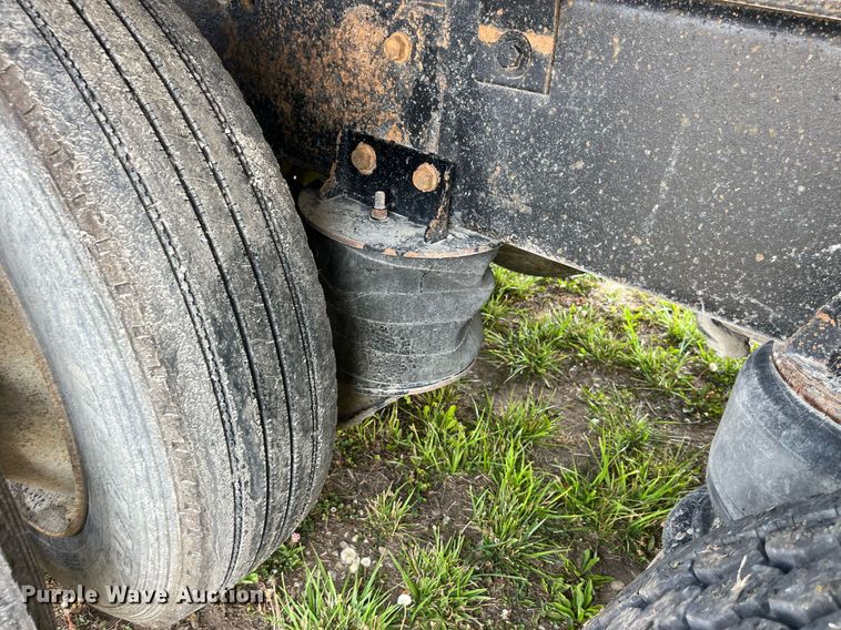 image for item DP0501 1996 Kenworth T800B  dump truck