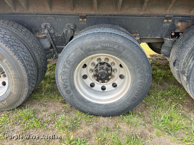 image for item DP0501 1996 Kenworth T800B  dump truck