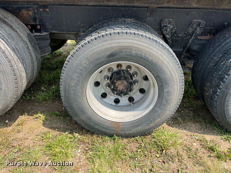 image for item DP0501 1996 Kenworth T800B  dump truck