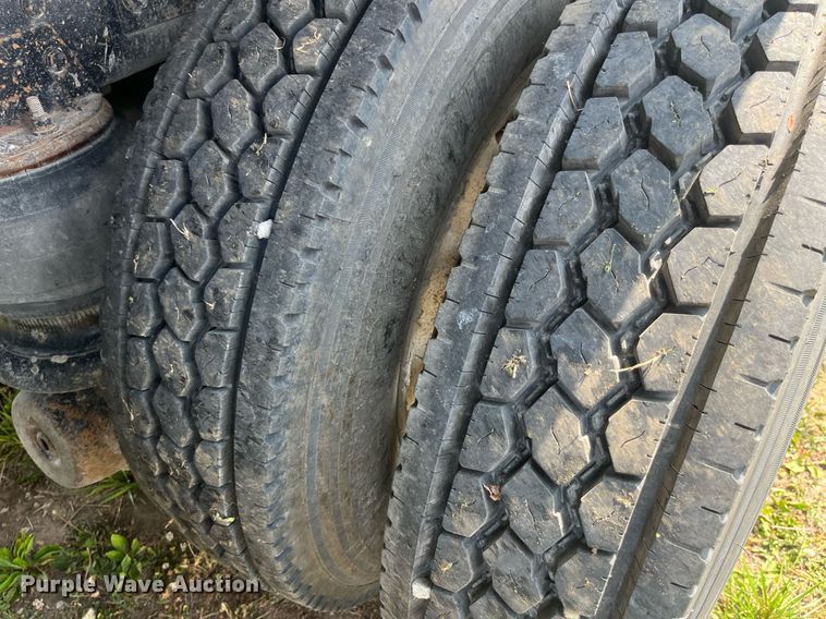 image for item DP0501 1996 Kenworth T800B  dump truck