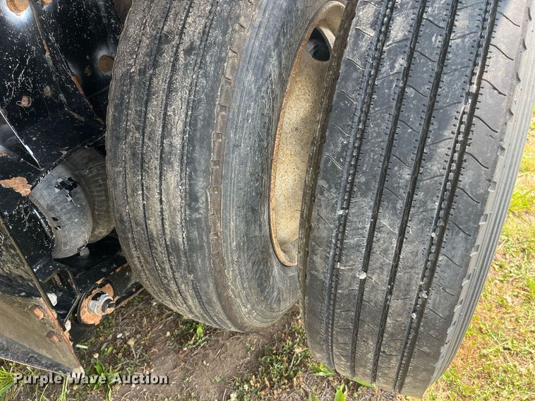 image for item DP0501 1996 Kenworth T800B  dump truck