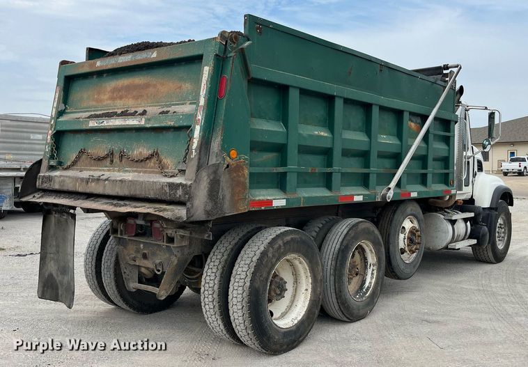 image for item DP0508 2005 Mack CV713  dump truck