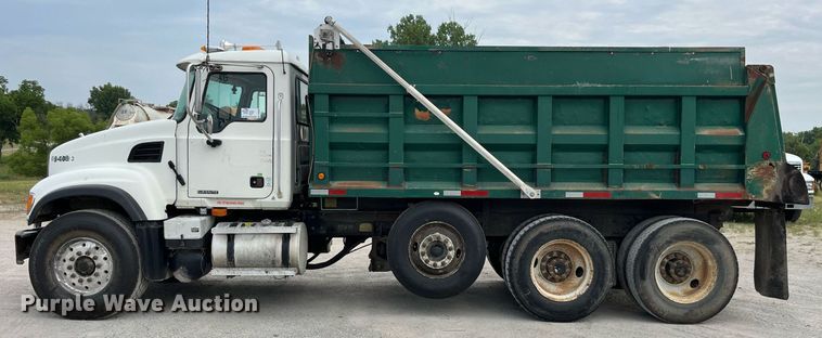image for item DP0508 2005 Mack CV713  dump truck