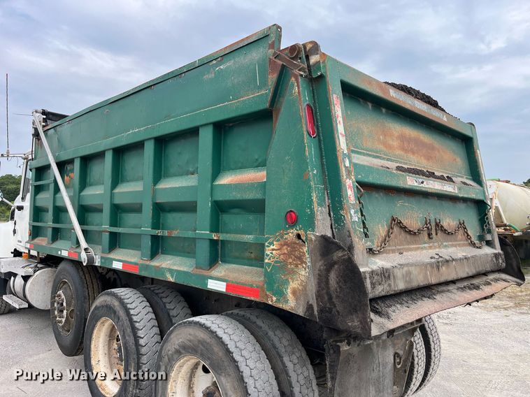 image for item DP0508 2005 Mack CV713  dump truck