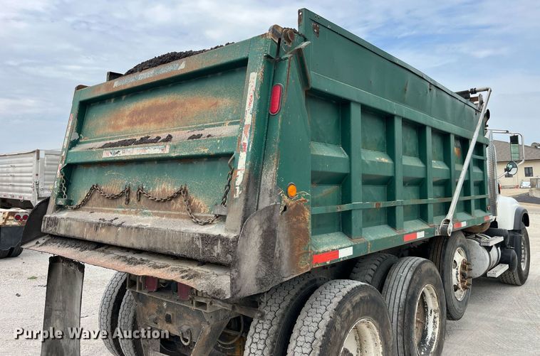 image for item DP0508 2005 Mack CV713  dump truck