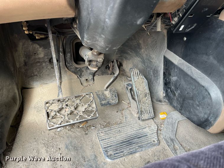 image for item DP0508 2005 Mack CV713  dump truck