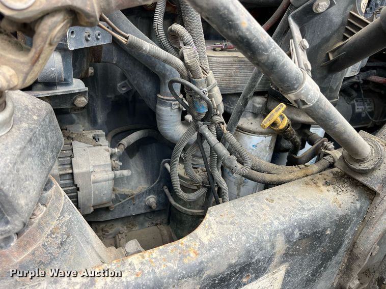 image for item DP0508 2005 Mack CV713  dump truck