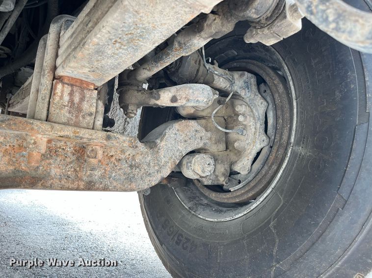 image for item DP0508 2005 Mack CV713  dump truck