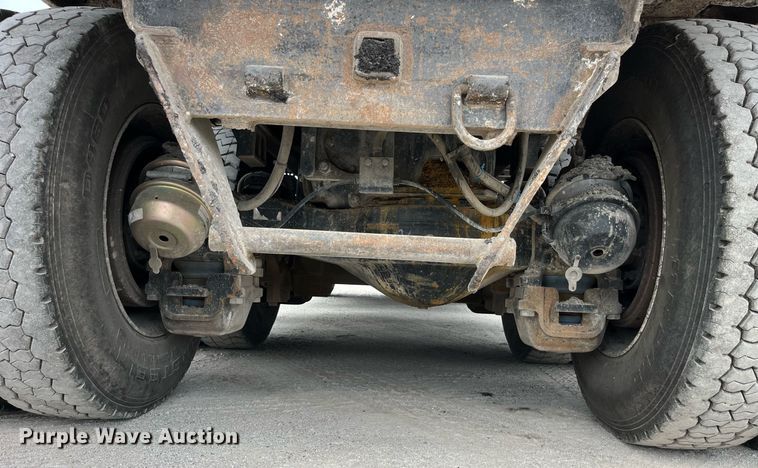 image for item DP0508 2005 Mack CV713  dump truck