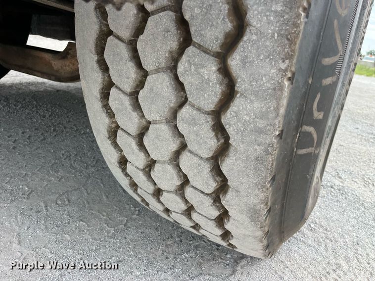 image for item DP0508 2005 Mack CV713  dump truck