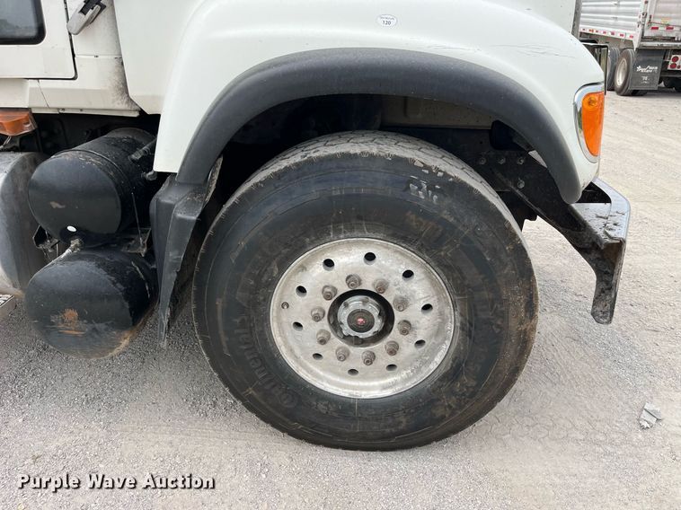 image for item DP0508 2005 Mack CV713  dump truck