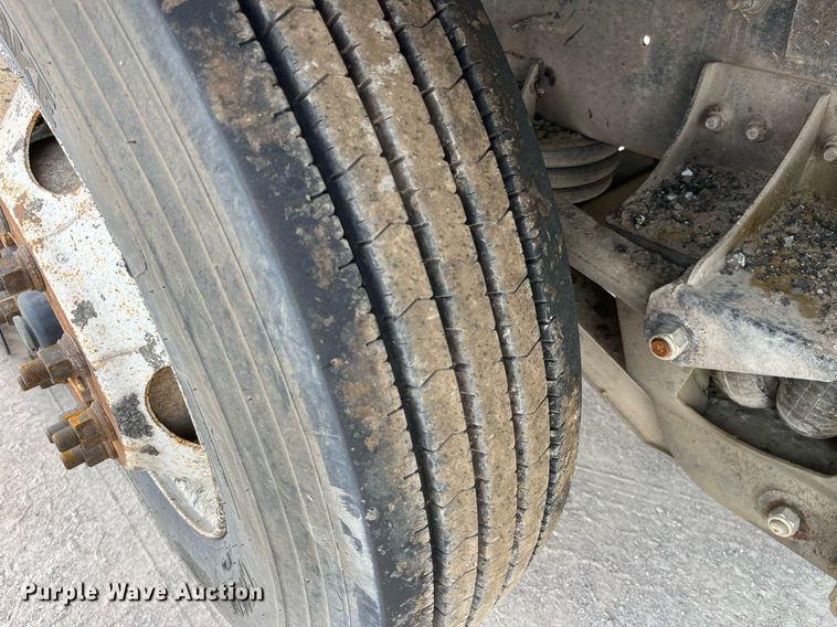 image for item DP0508 2005 Mack CV713  dump truck