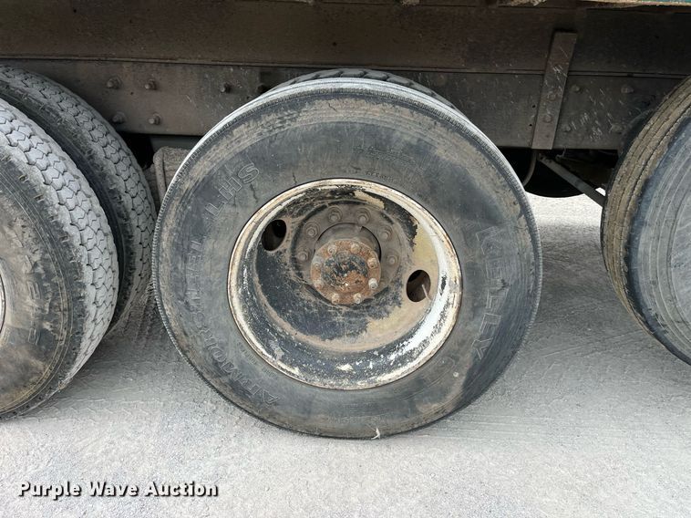 image for item DP0508 2005 Mack CV713  dump truck