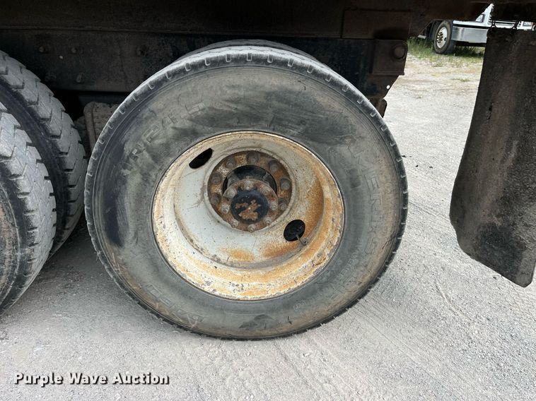 image for item DP0508 2005 Mack CV713  dump truck