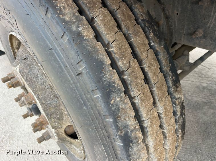 image for item DP0508 2005 Mack CV713  dump truck