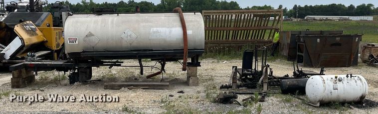 image for item DP0510 Etynre Black-Topper BT-HL  oil distributor tank bed