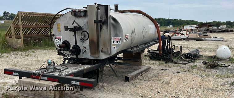 image for item DP0510 Etynre Black-Topper BT-HL  oil distributor tank bed