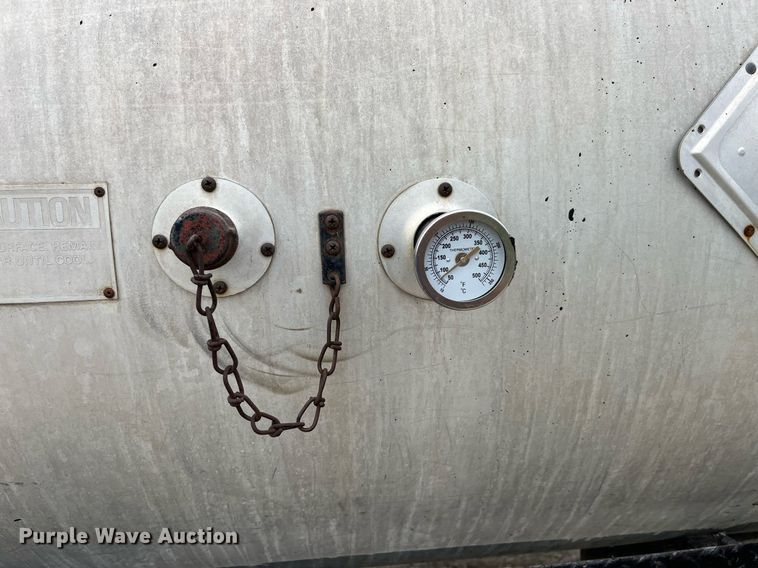 image for item DP0510 Etynre Black-Topper BT-HL  oil distributor tank bed