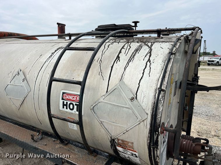 image for item DP0510 Etynre Black-Topper BT-HL  oil distributor tank bed