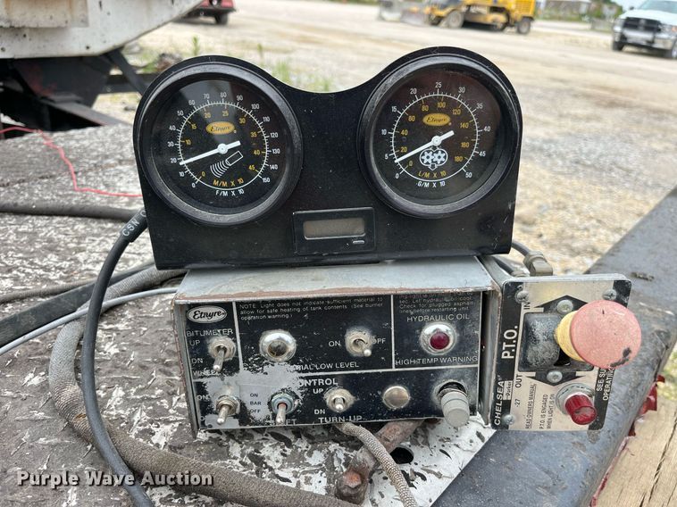 image for item DP0510 Etynre Black-Topper BT-HL  oil distributor tank bed