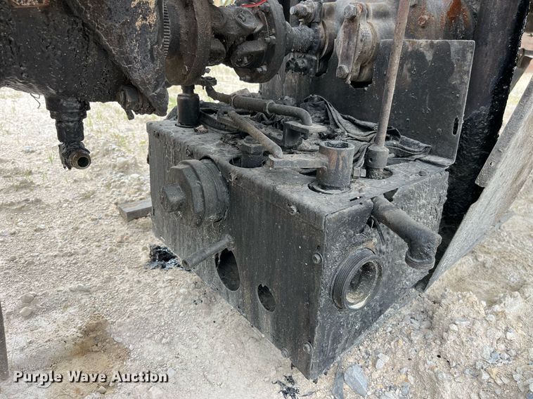 image for item DP0510 Etynre Black-Topper BT-HL  oil distributor tank bed