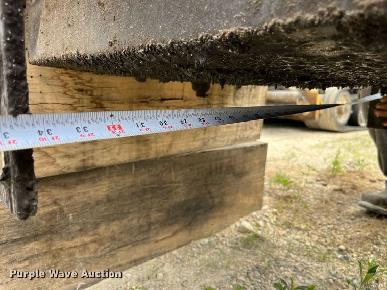 image for item DP0510 Etynre Black-Topper BT-HL  oil distributor tank bed