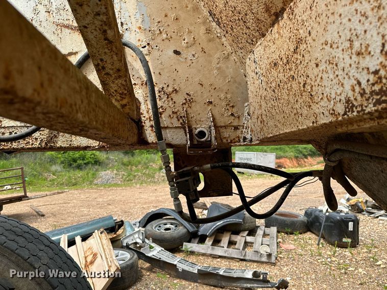 image for item DP3163 1998 Clement 3520BH  bottom dump trailer