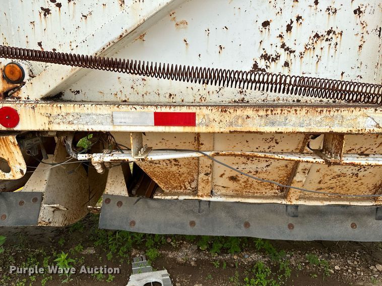 image for item DP3163 1998 Clement 3520BH  bottom dump trailer