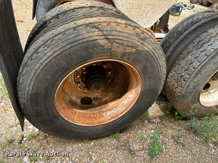 image for item DP3163 1998 Clement 3520BH  bottom dump trailer