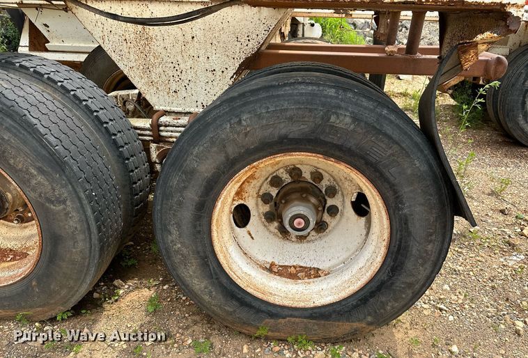 image for item DP3163 1998 Clement 3520BH  bottom dump trailer