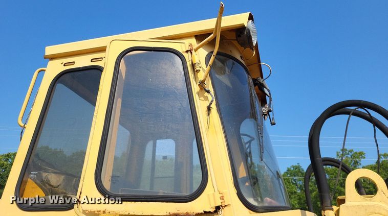 image for item DP5167 1987 Michigan L70  wheel loader