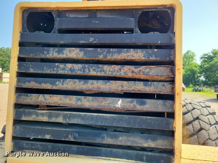 image for item DP5167 1987 Michigan L70  wheel loader