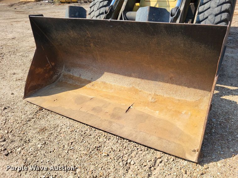 image for item DP5167 1987 Michigan L70  wheel loader