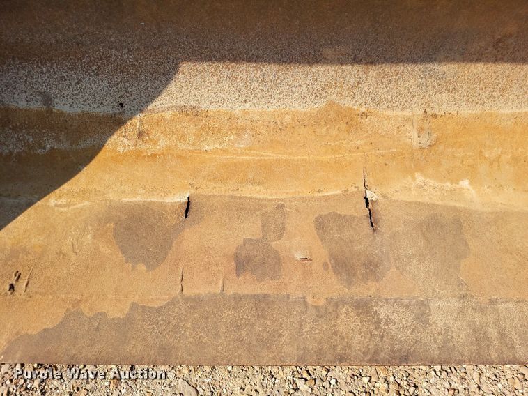 image for item DP5167 1987 Michigan L70  wheel loader