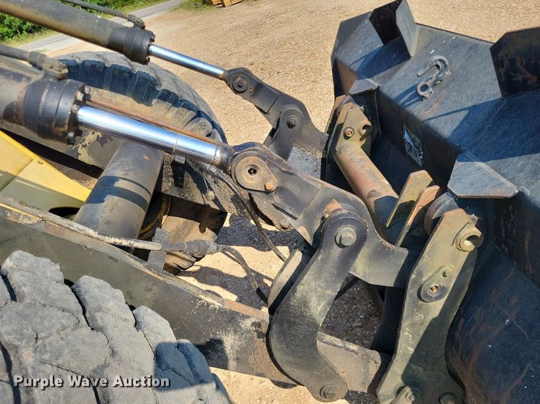 image for item DP5167 1987 Michigan L70  wheel loader