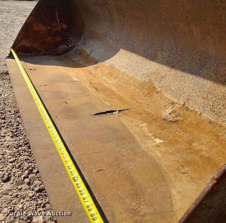 image for item DP5167 1987 Michigan L70  wheel loader