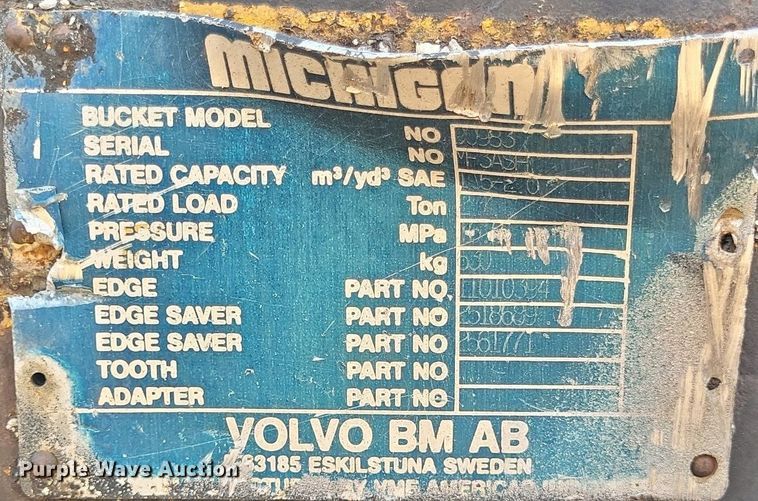 image for item DP5167 1987 Michigan L70  wheel loader