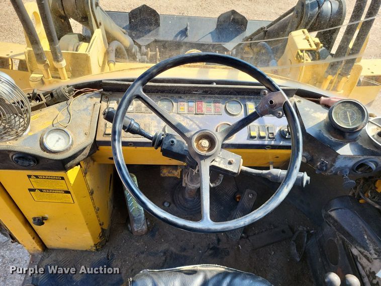 image for item DP5167 1987 Michigan L70  wheel loader
