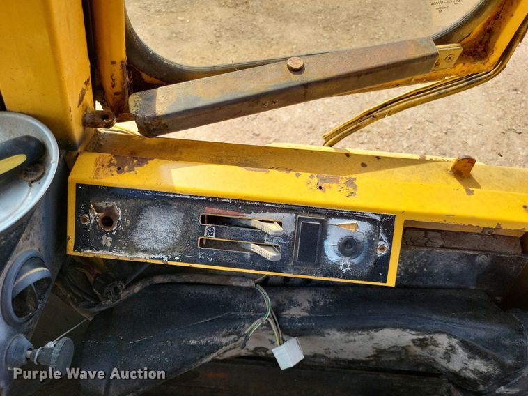 image for item DP5167 1987 Michigan L70  wheel loader