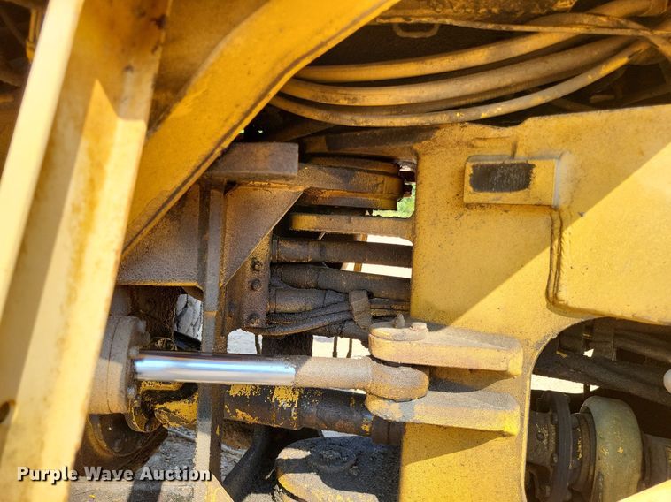 image for item DP5167 1987 Michigan L70  wheel loader
