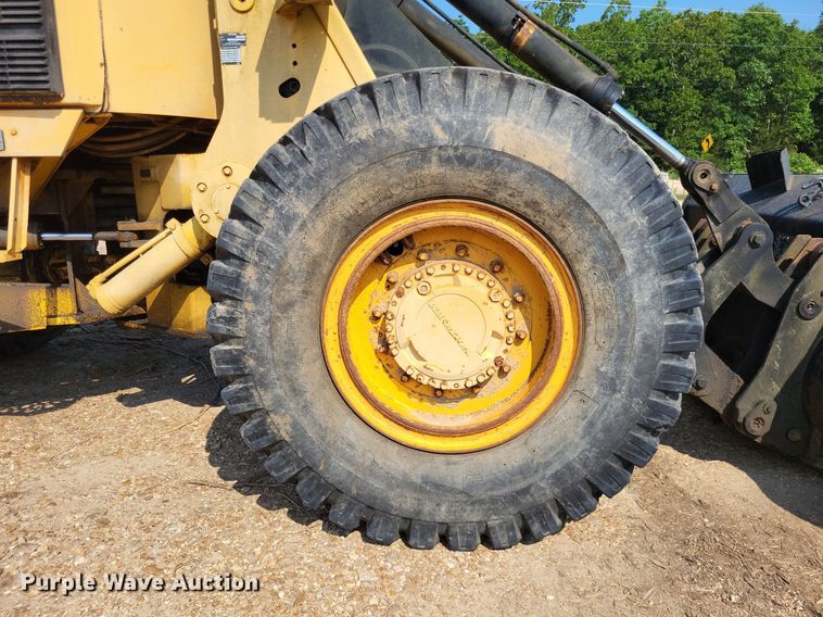 image for item DP5167 1987 Michigan L70  wheel loader