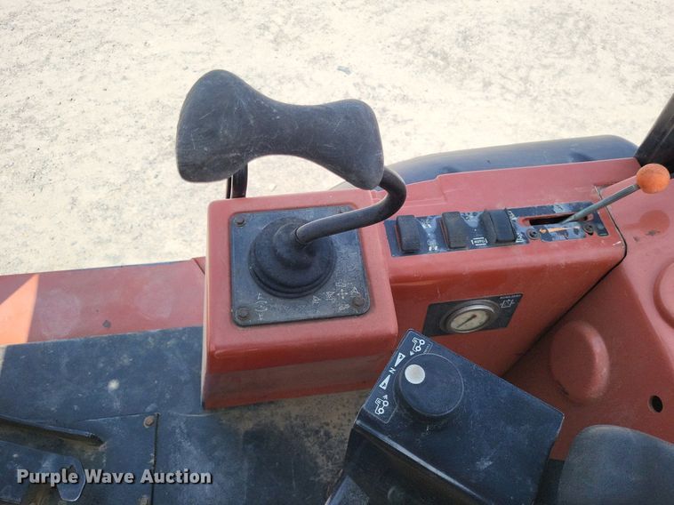 image for item DP5171 2012 Ditch Witch RT120 Quad  vibratory cable plow