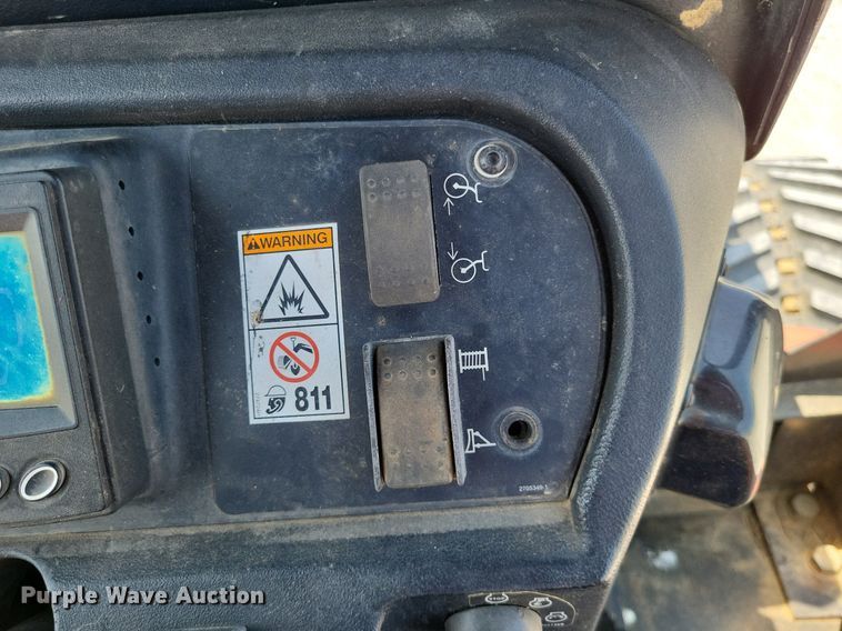 image for item DP5171 2012 Ditch Witch RT120 Quad  vibratory cable plow