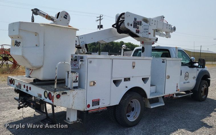 image for item DP5173 2011 Ford F550 Super Duty  bucket truck