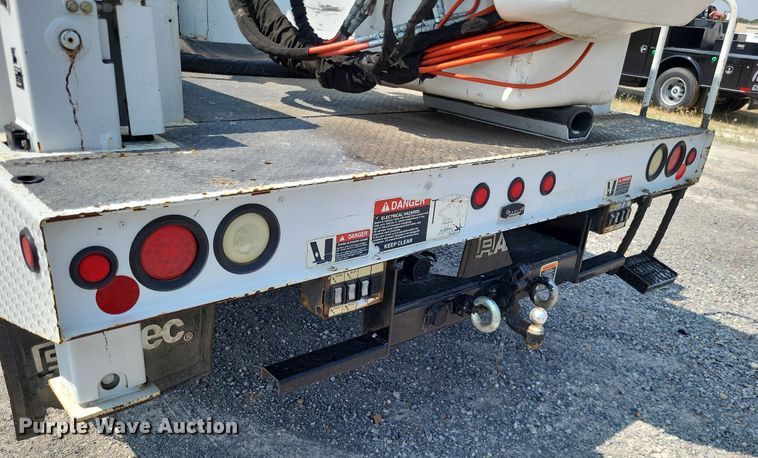 image for item DP5173 2011 Ford F550 Super Duty  bucket truck