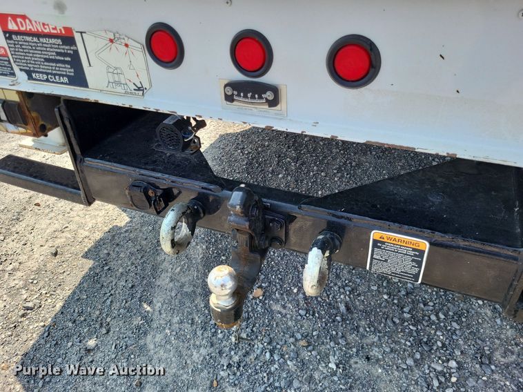 image for item DP5173 2011 Ford F550 Super Duty  bucket truck