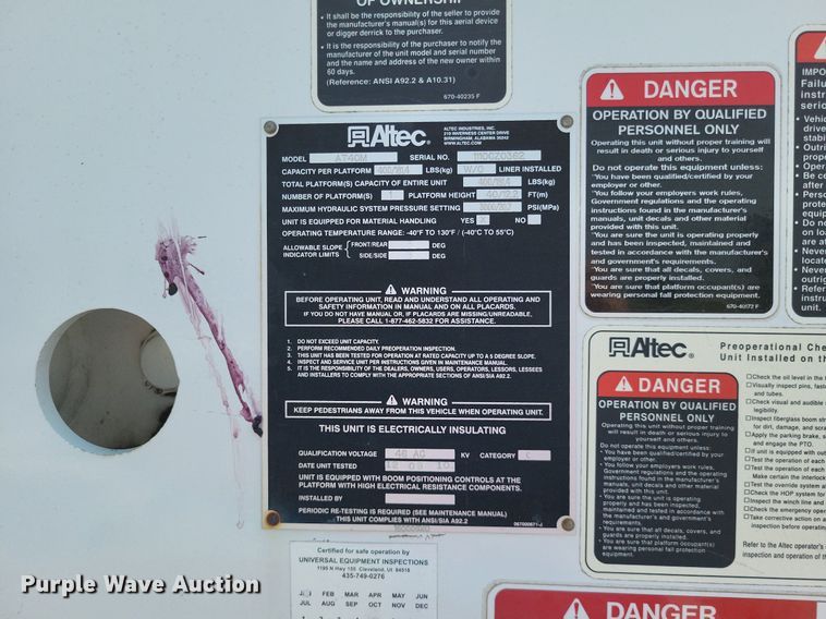 image for item DP5173 2011 Ford F550 Super Duty  bucket truck